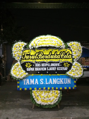 Papan Bunga Duka di Dokiri
